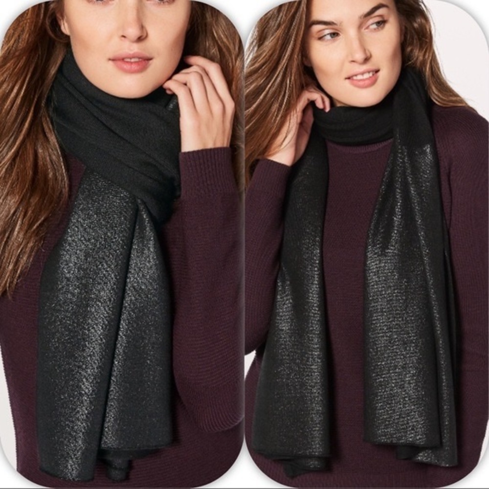 Lululemon All That Shimmers Scarf